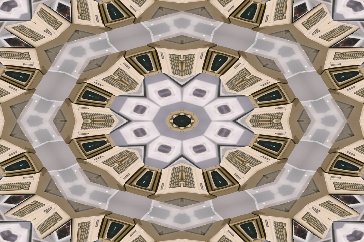 Kaleidoscope applied to a photograph - Warp effect in Decimation Lab