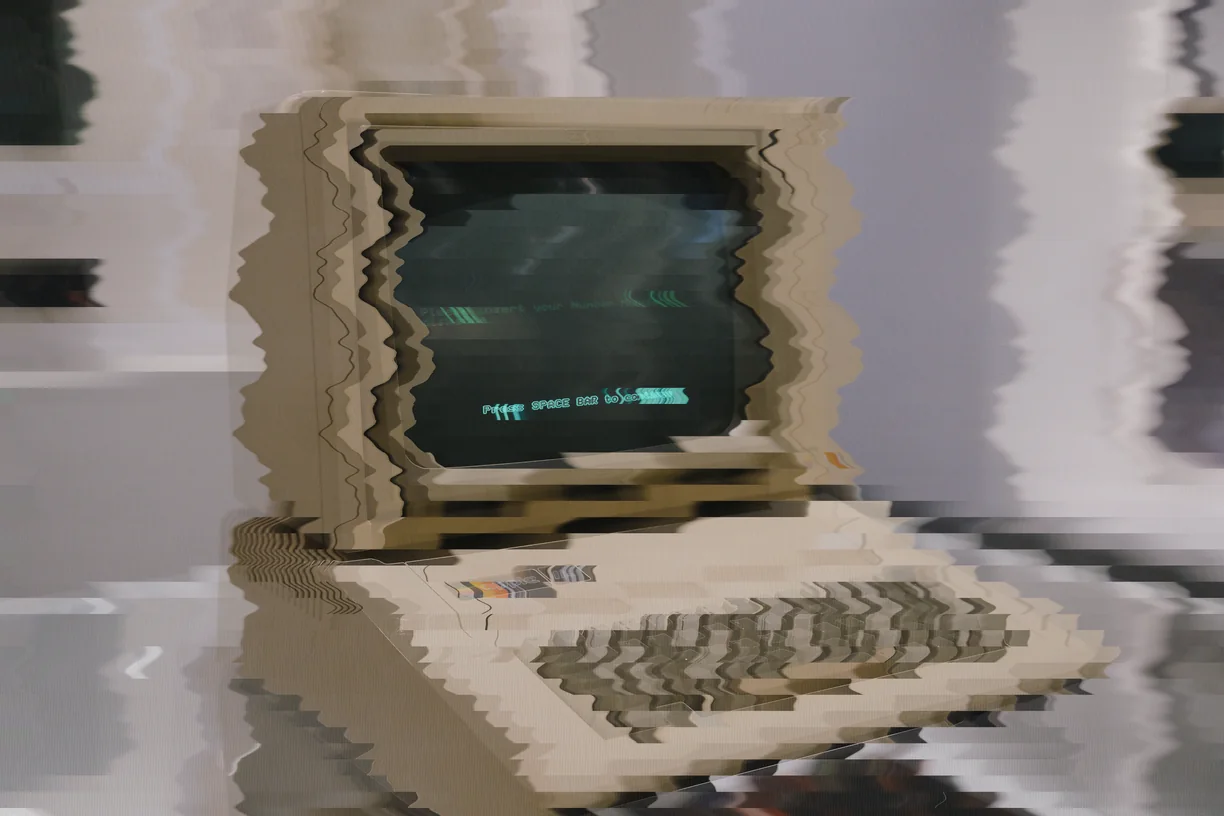Reconstruction Bloom applied to a photograph - Pixel effect in Decimation Lab